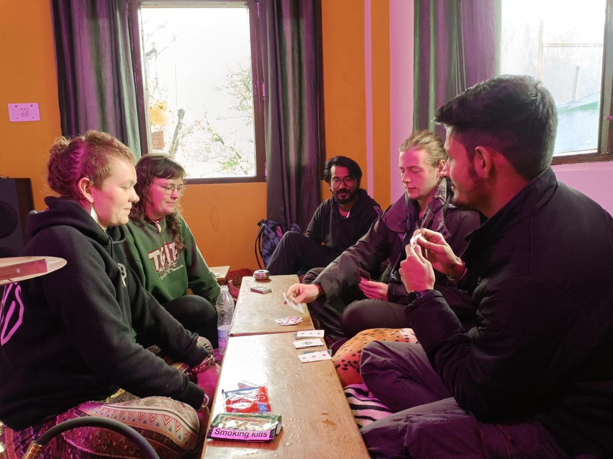 Nomadic Den Manali Hostel Exterior photo