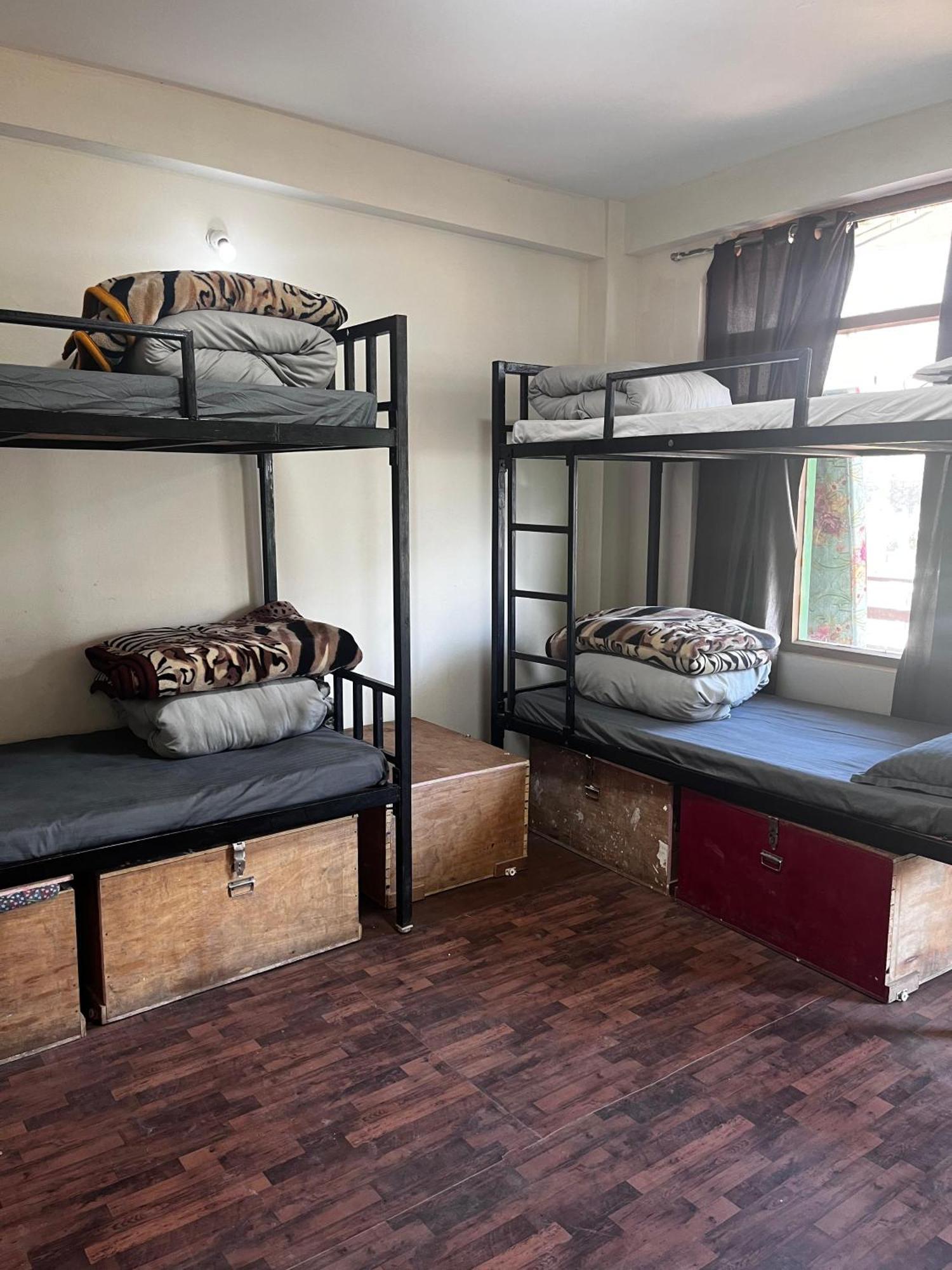 Nomadic Den Manali Hostel Room photo